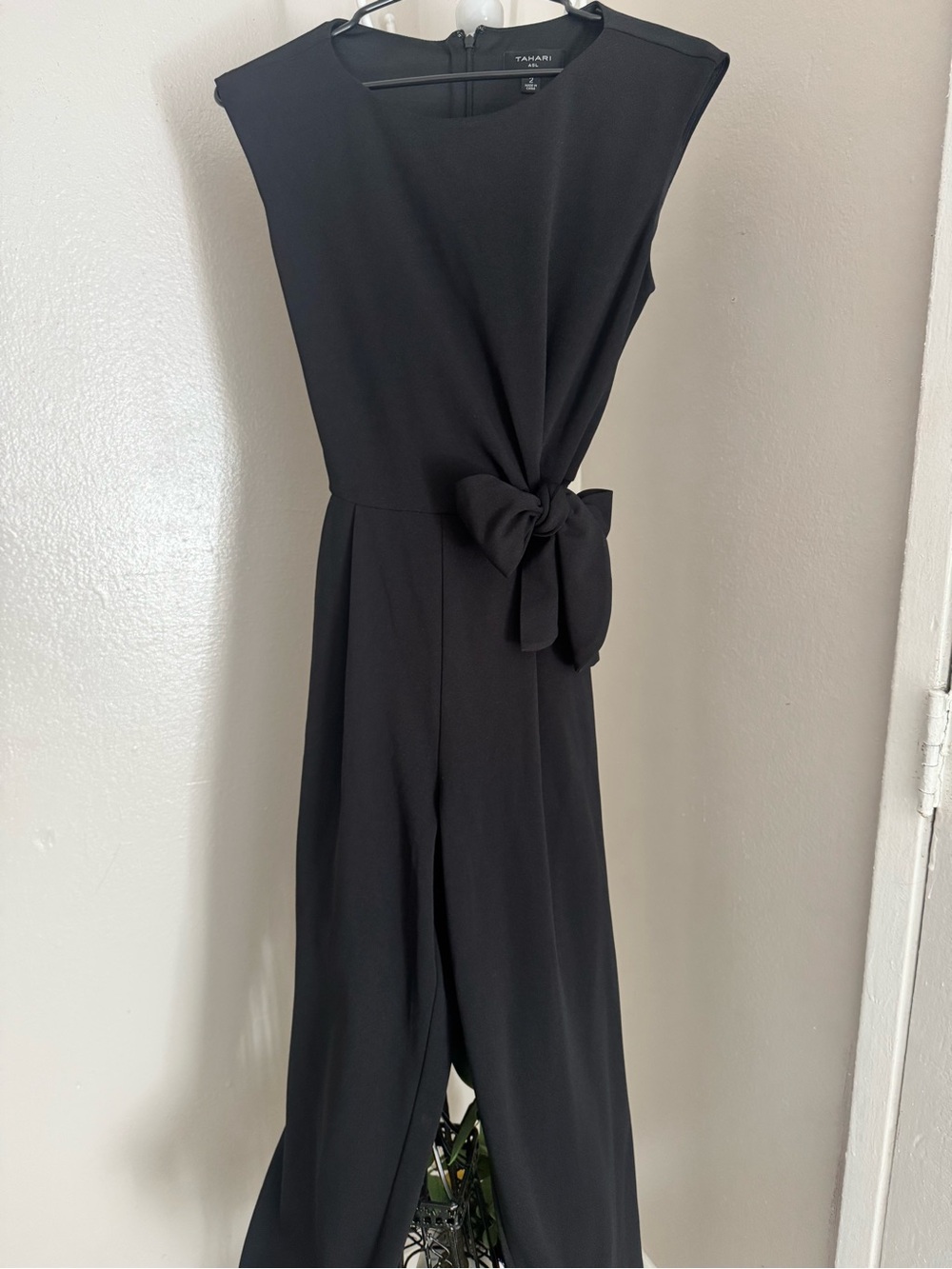 Tahari Black Cap-Sleeve Tie-Waist Wide-Leg Jumpsuit